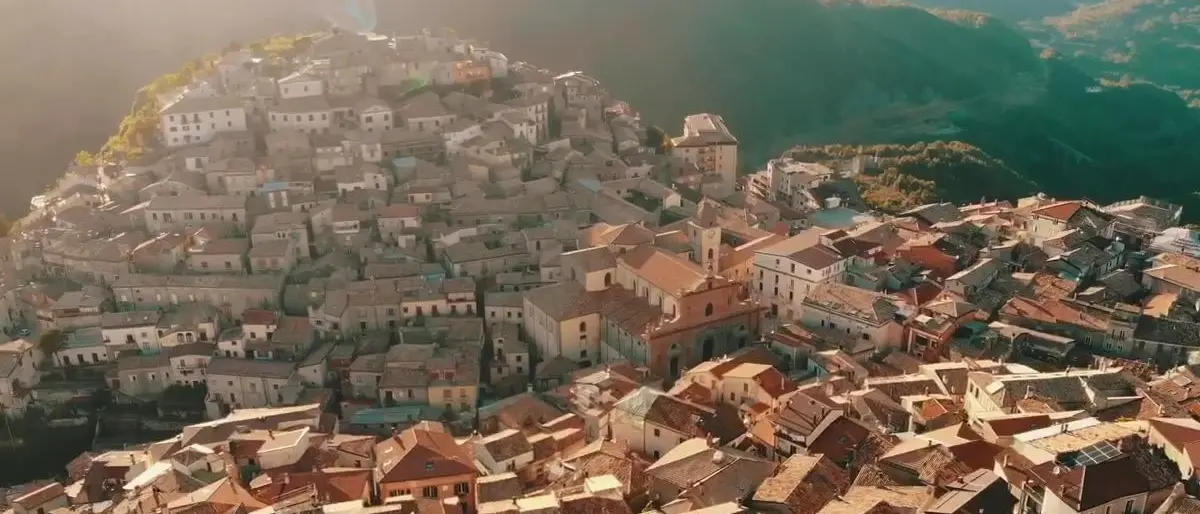 Mormanno gioiello del Pollino, il sindaco Pappaterra è giovane: «Inseguiamo un sogno»