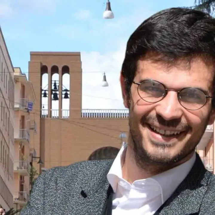 Bandi di concorso al Comune di Cosenza, d'Ippolito: «Nessuna trasparenza»