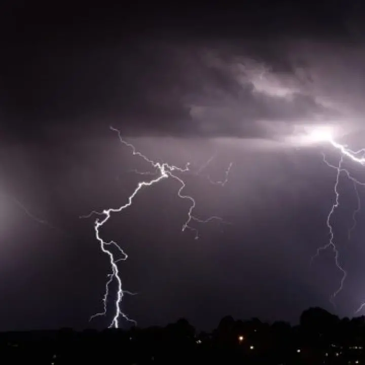 Meteo in Calabria: weekend con forti piogge, ma temperature sopra la media