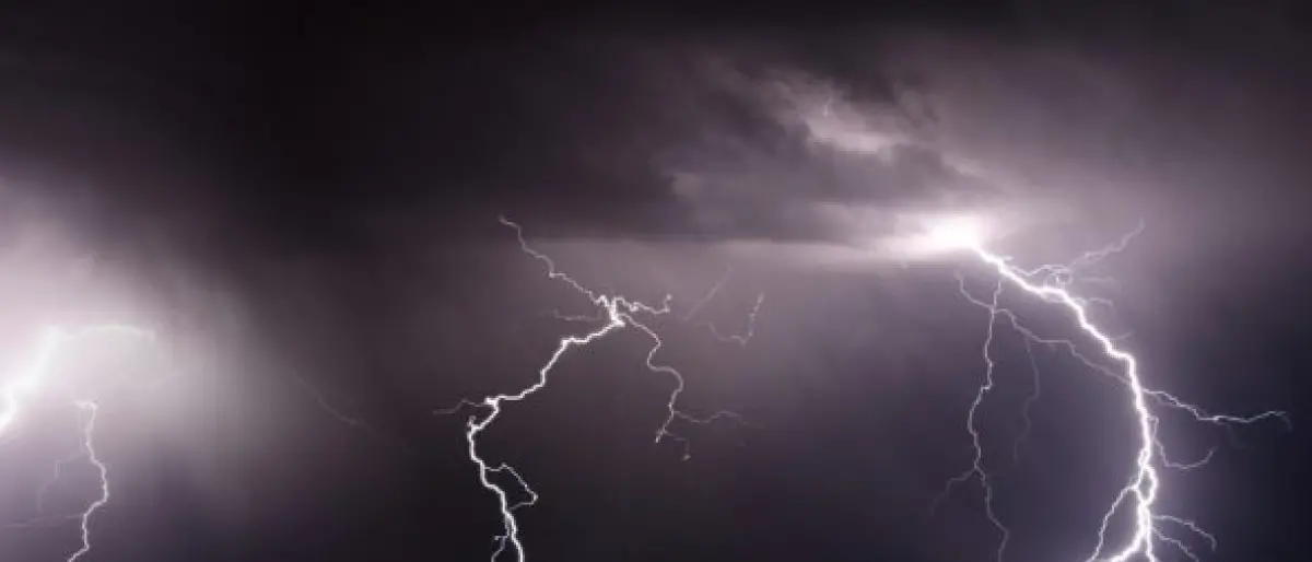 Maltempo, allerta gialla diramata dalla Protezione civile. Fenomeni intensi sul Tirreno cosentino