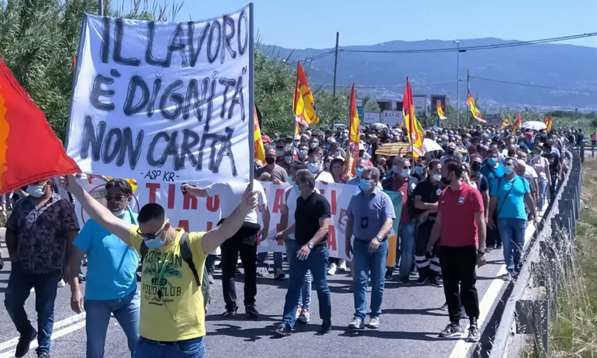 Tirocinanti calabresi, confronto aperto tra sindacati e il presidente Occhiuto