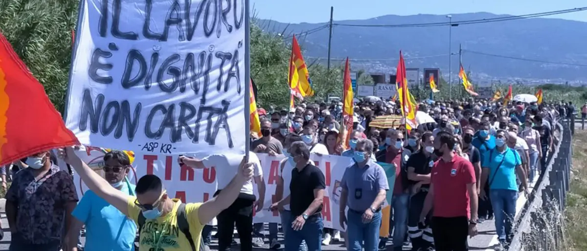 Tirocinanti calabresi, confronto aperto tra sindacati e il presidente Occhiuto
