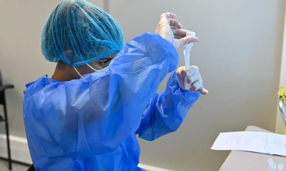 Vaccini Covid-19: indagini su presunte falsificazioni di lotti scaduti. La procura di Castrovillari apre un fascicolo