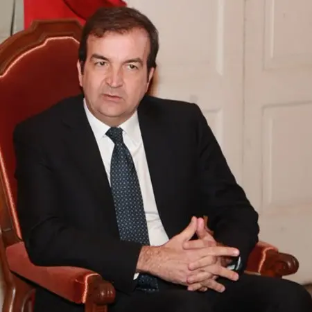 La relazione di Carbone e i debiti di Occhiuto: ecco cosa c'è da sapere