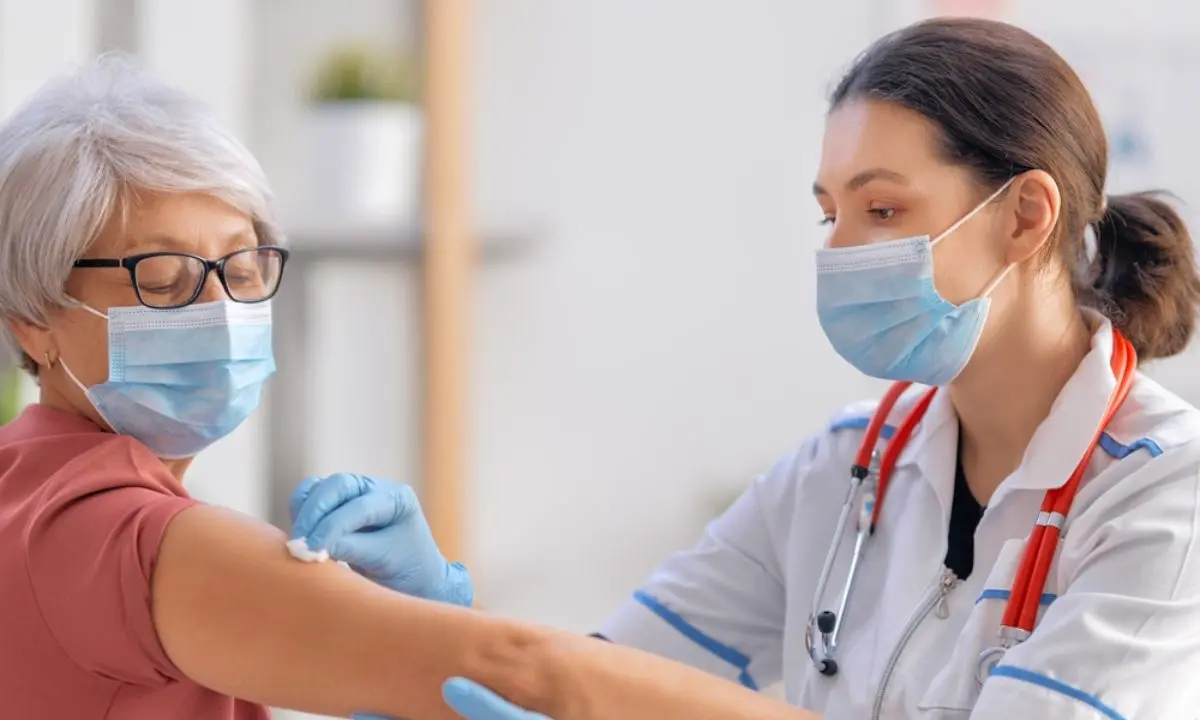 Paola, al via il calendario delle vaccinazioni per le persone fragili