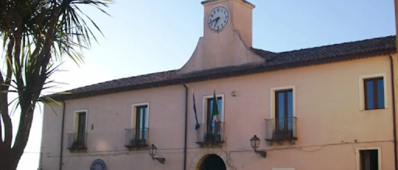 Mongrassano, la minoranza: «Scelte sbagliate sull'illuminazione pubblica»