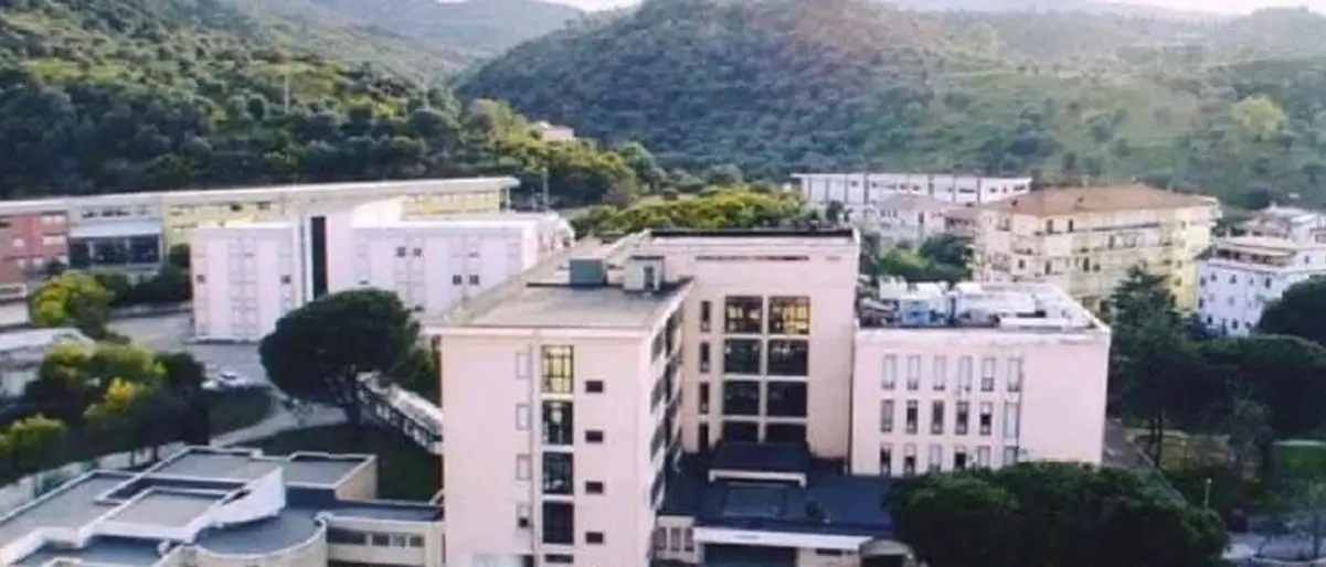 Cariati, la sanità continua a perdere pezzi. Servizi chiusi e specialisti spariti: la denuncia dei Comitati per il Vittorio Cosentino