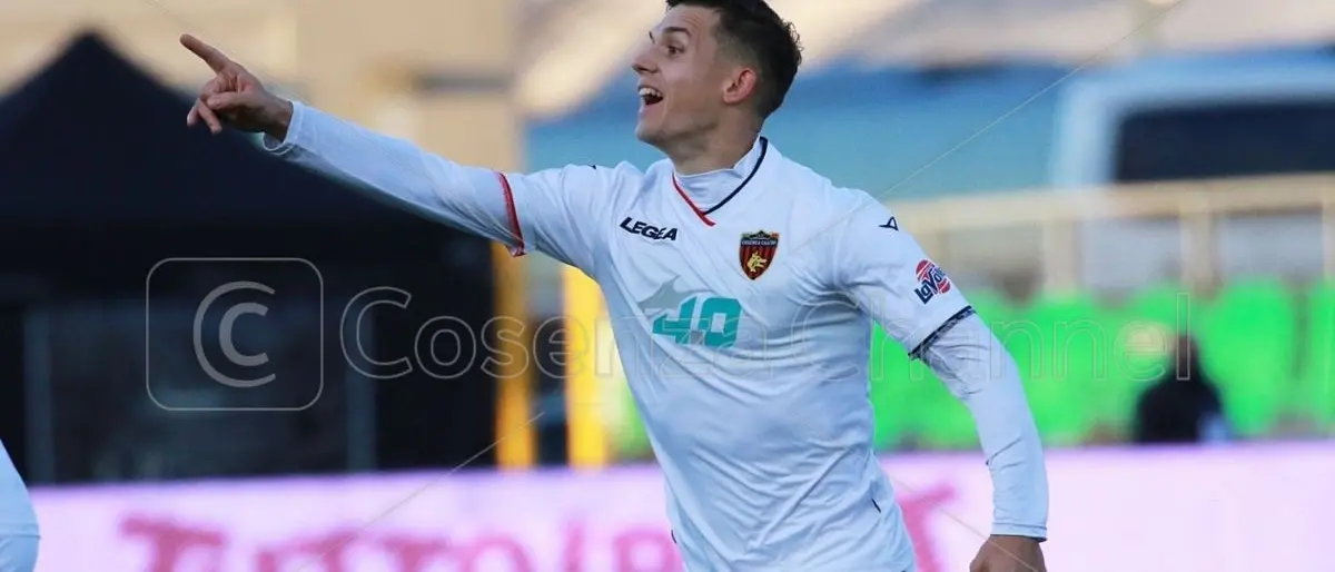 Cosenza-Lecce, i convocati: due nuovi indisponibili per domani