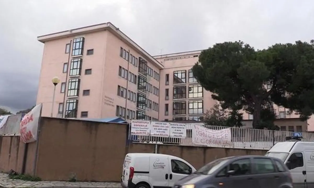 Ospedale di Cariati, i sindaci \"convocano\" Occhiuto per un Consiglio comunale ad hoc
