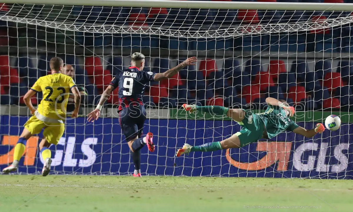 Cosenza-Pisa è la partita di Occhiuzzi. Quando Asencio segnò sul gong