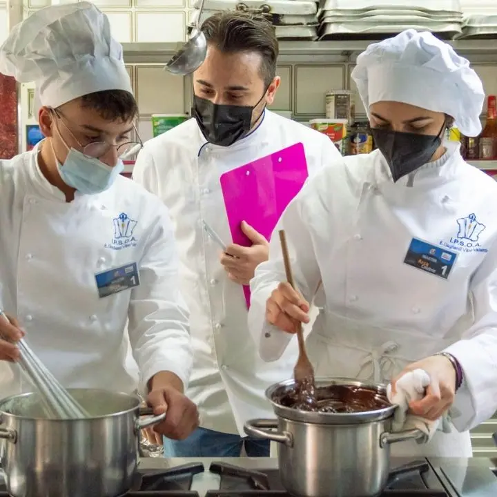 Concluso il VI \"MASTER Arca Calabria per l'enogastronomia e l'ospitalità alberghiera\"