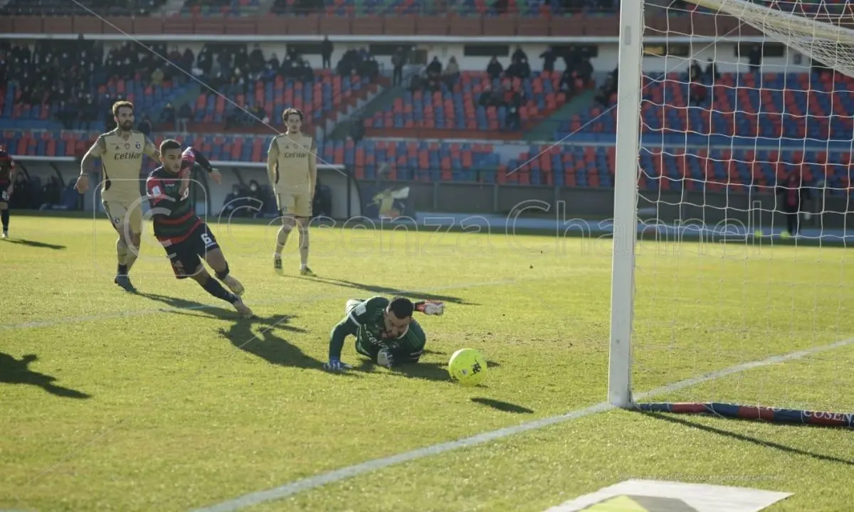 Cosenza-Pisa 0-2: il \"San Vito-Marulla\" è ormai terra di conquista