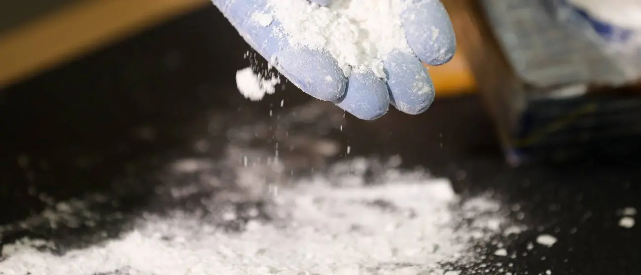 Narcotraffico in Campania, cocaina nascosta anche in Calabria: 28 misure cautelari