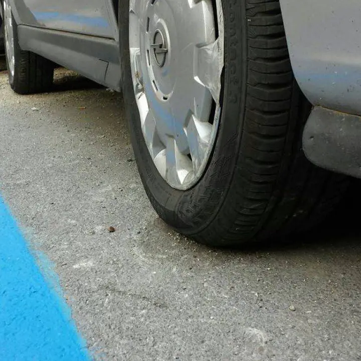 Cosenza, aumentano le strisce blu in centro. Il Comune applica una delibera del 2009