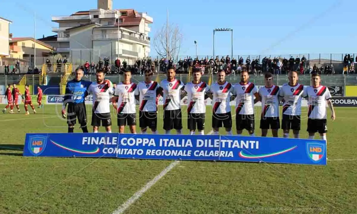 Acri, il sogno si spezza sul più bello. La Coppa Italia è del Locri