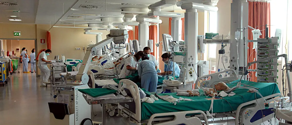 Covid Italia, record assoluto di contagi: sono 44.595 con 168 morti