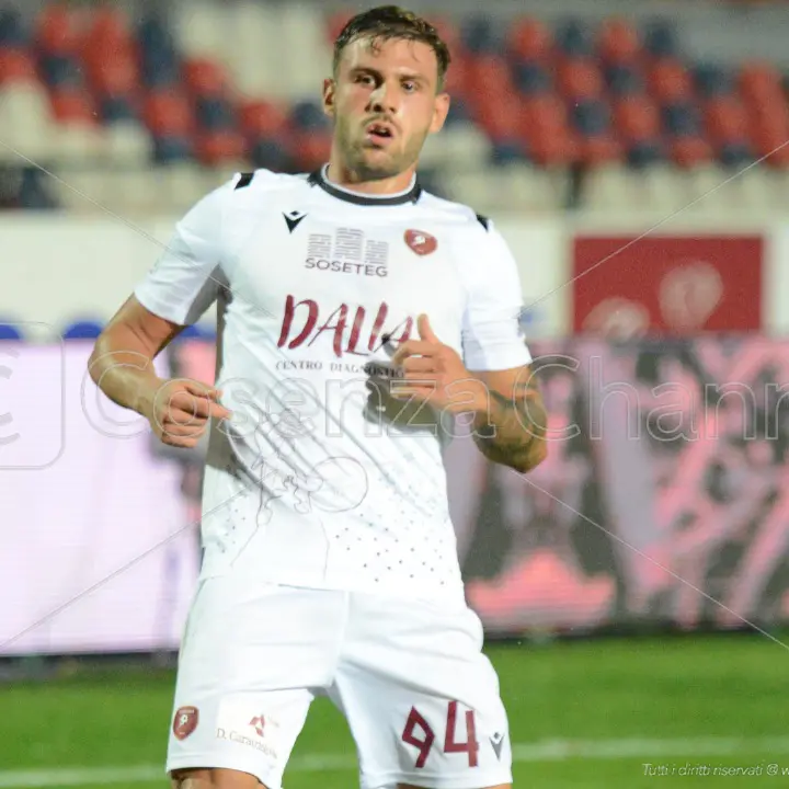 Liotti, il Cosenza attende la Reggina. Taibi: «Vi spiego la situazione»