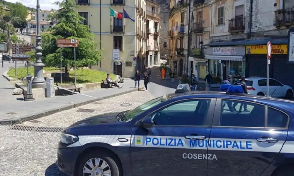 Cosenza, divieto di sosta e transito su Corso Telesio dal 23 giugno per i lavori del CIS