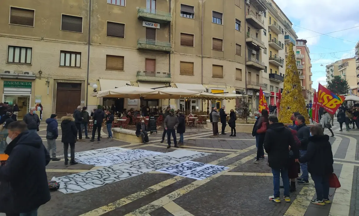 Vertenza cliniche San Bartolo-Misasi, i sindacati incontrano il prefetto di Cosenza: «Intervenga il commissario alla Sanità»