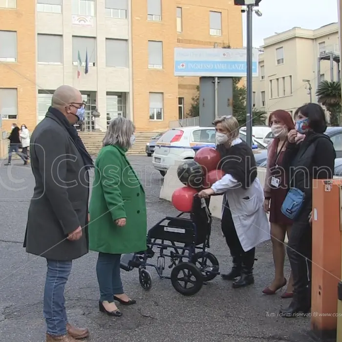 Ospedale di Cosenza, sedia a rotella su misura per i pazienti pediatrici