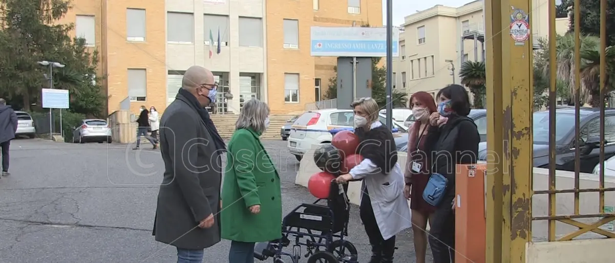 Ospedale di Cosenza, sedia a rotella su misura per i pazienti pediatrici