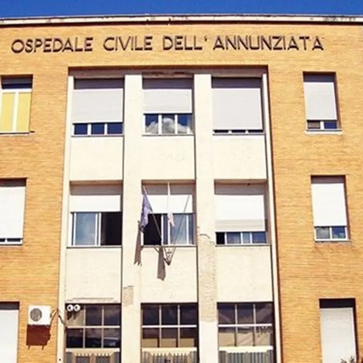 Reparto di chirurgia toracica a Cosenza: sindacati contro la scelta dei posti letto a pagamento