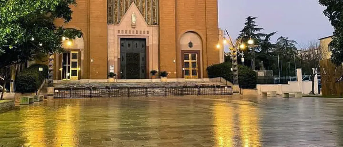 Cosenza, forza un posto di blocco e tenta di investire i poliziotti: arrestato