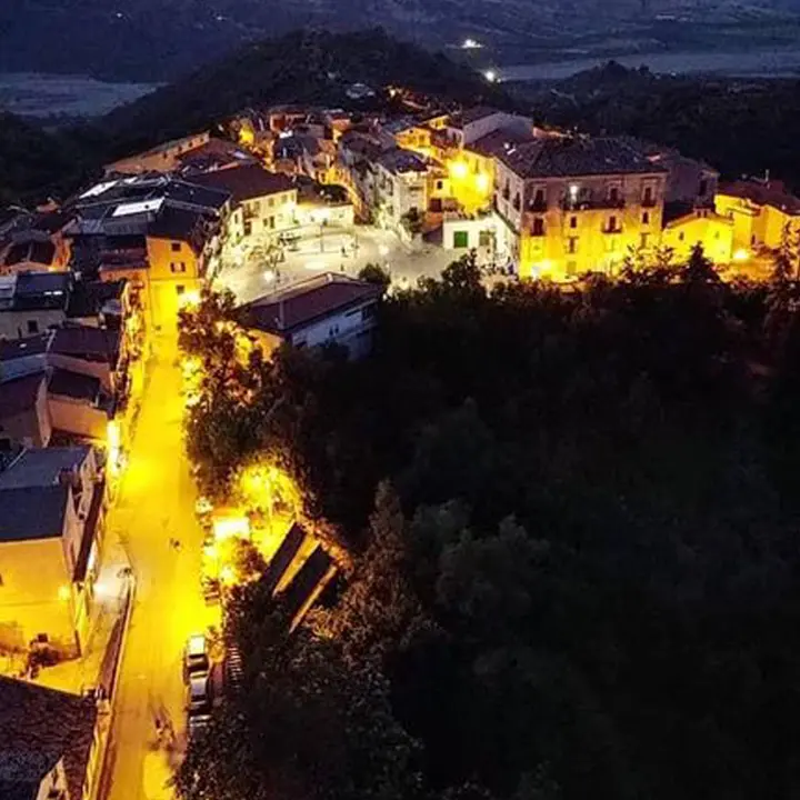 Passione Vivente a Caloveto, cambia la viabilità: chiusure e divieti per l’evento del 5 aprile\n