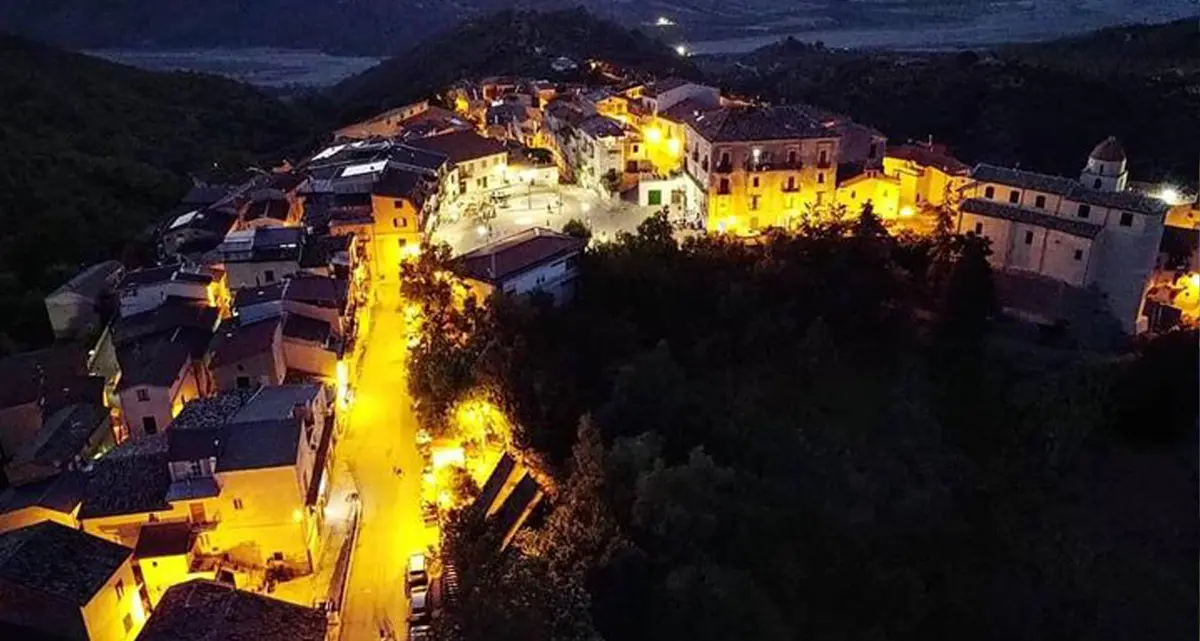 Passione Vivente a Caloveto, cambia la viabilità: chiusure e divieti per l’evento del 5 aprile\n