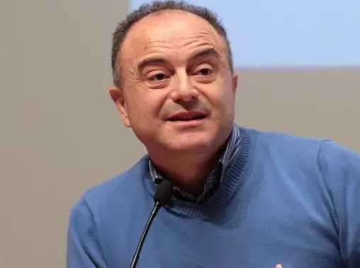 'Ndrangheta a Lamezia Terme, la Dda ferma 52 persone: droga, armi ed estorsioni