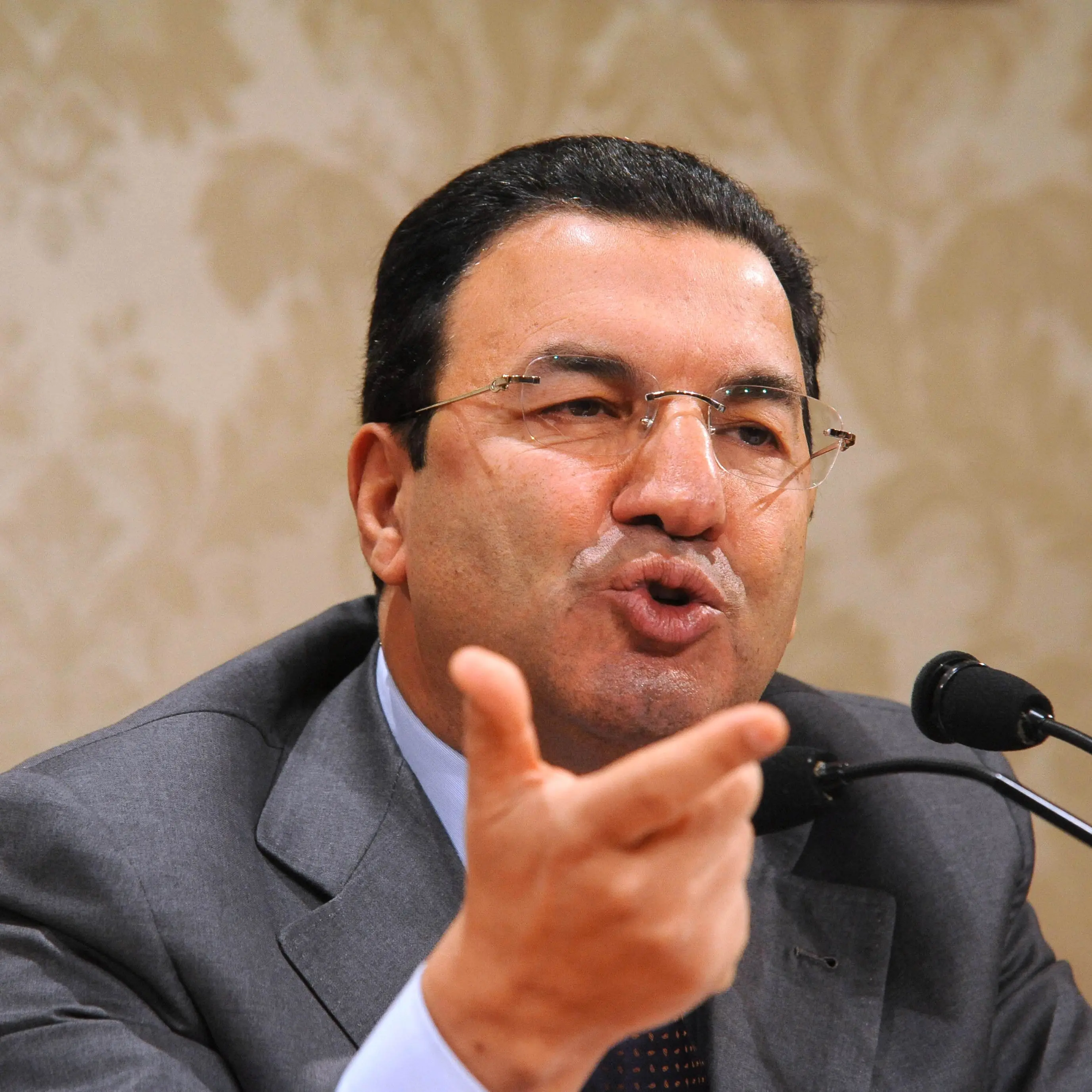 L'Ncd lancia la sfida al Pd cosentino. «A Cosenza al fianco di Enzo Paolini»