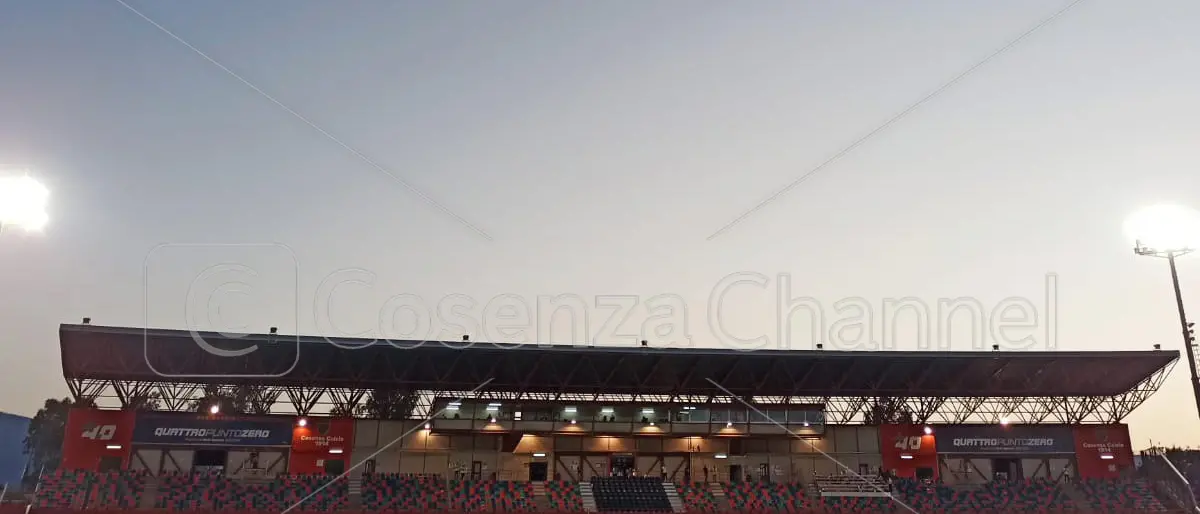 Cosenza-Salernitana, gli “Anni 80” invitano i tifosi a non andare allo stadio