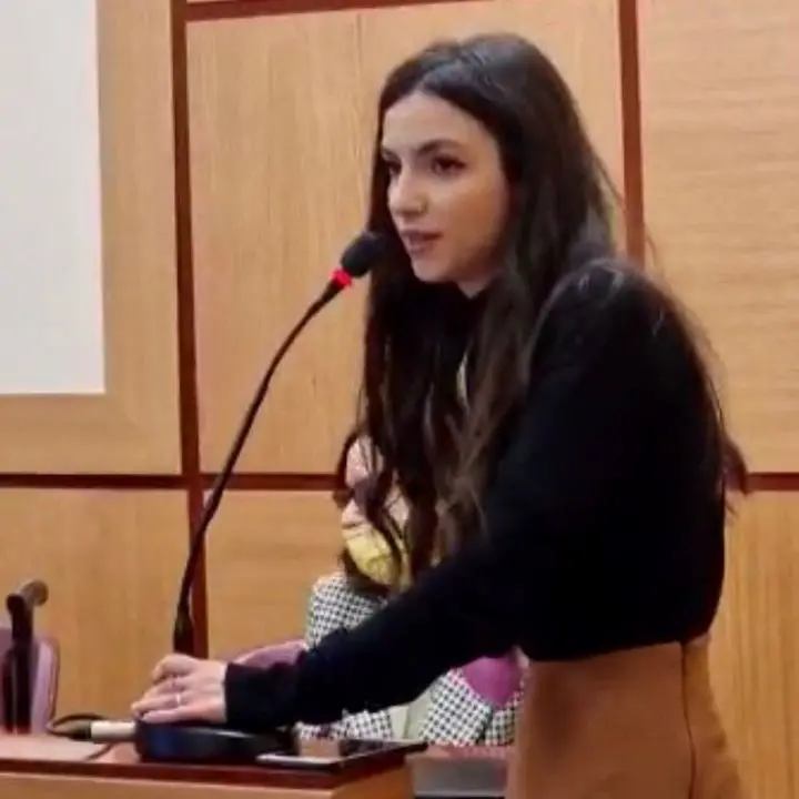 Rosi Caligiuri, la ventenne che sogna di guidare il Pd di Cosenza