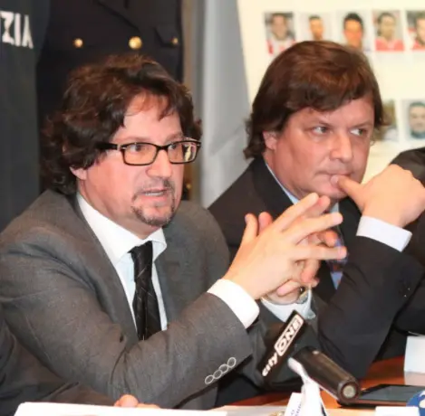 LE TALPE DEL CLAN | Dal carabiniere al poliziotto: ecco come i sodali di Rango sapevano tutto
