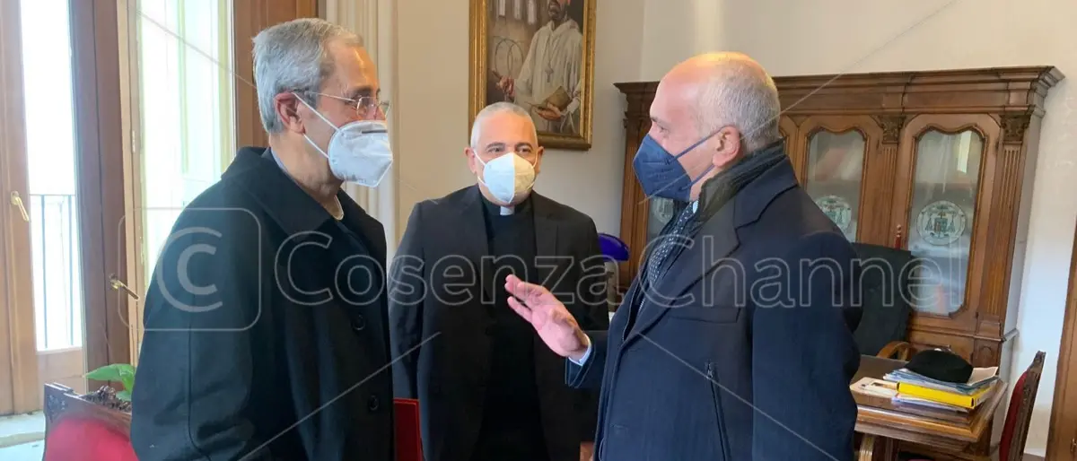 Duomo di Cosenza, presentate le iniziative per gli 800 anni. Caruso e Nolé: «Momento storico»