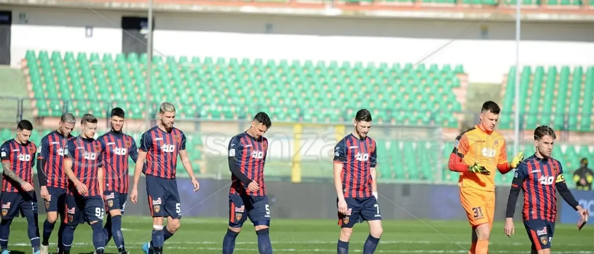 Cosenza, contro l'Ascoli è record negativo di presenze: solo 892 allo stadio