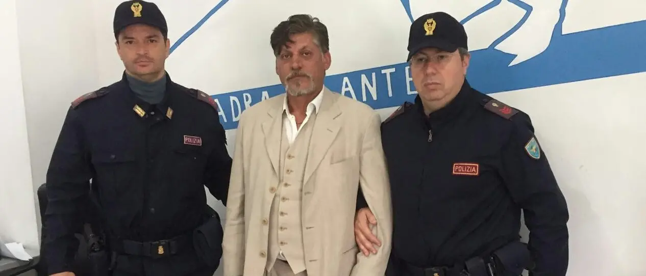 Non poteva rientrare in Italia, la polizia arresta un romeno: condannato
