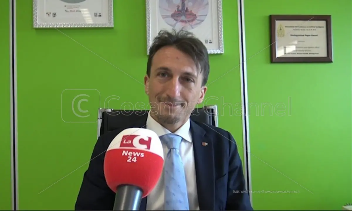 Intelligenza artificiale, il\u00A0rettore dell’Unical Greco guiderà la strategia italiana fino al 2028