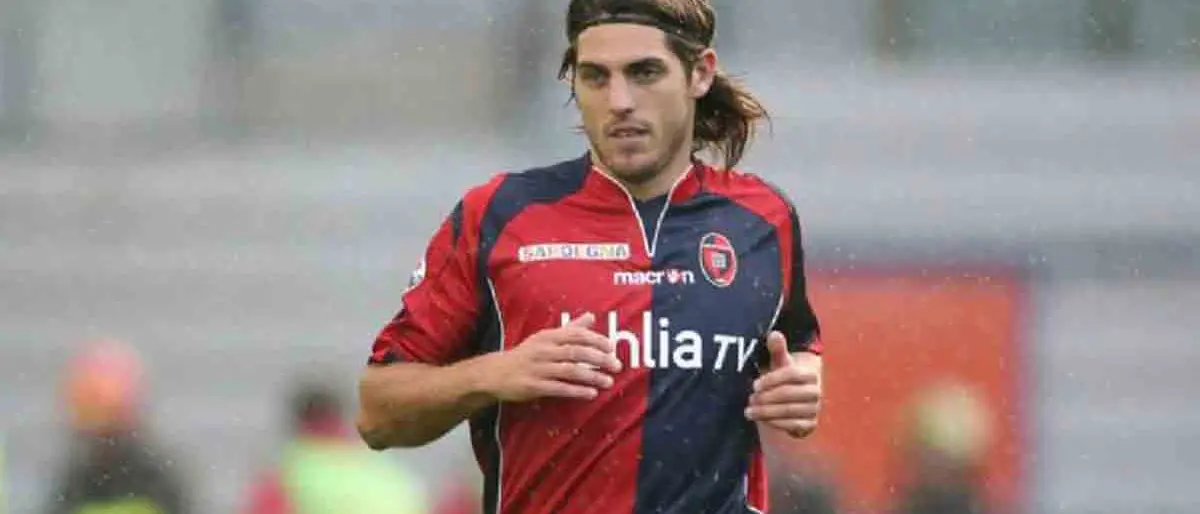 Dal \"San Paolo\" di Napoli al \"Marulla\" di Cosenza. Dopo 10 anni: Larrivey