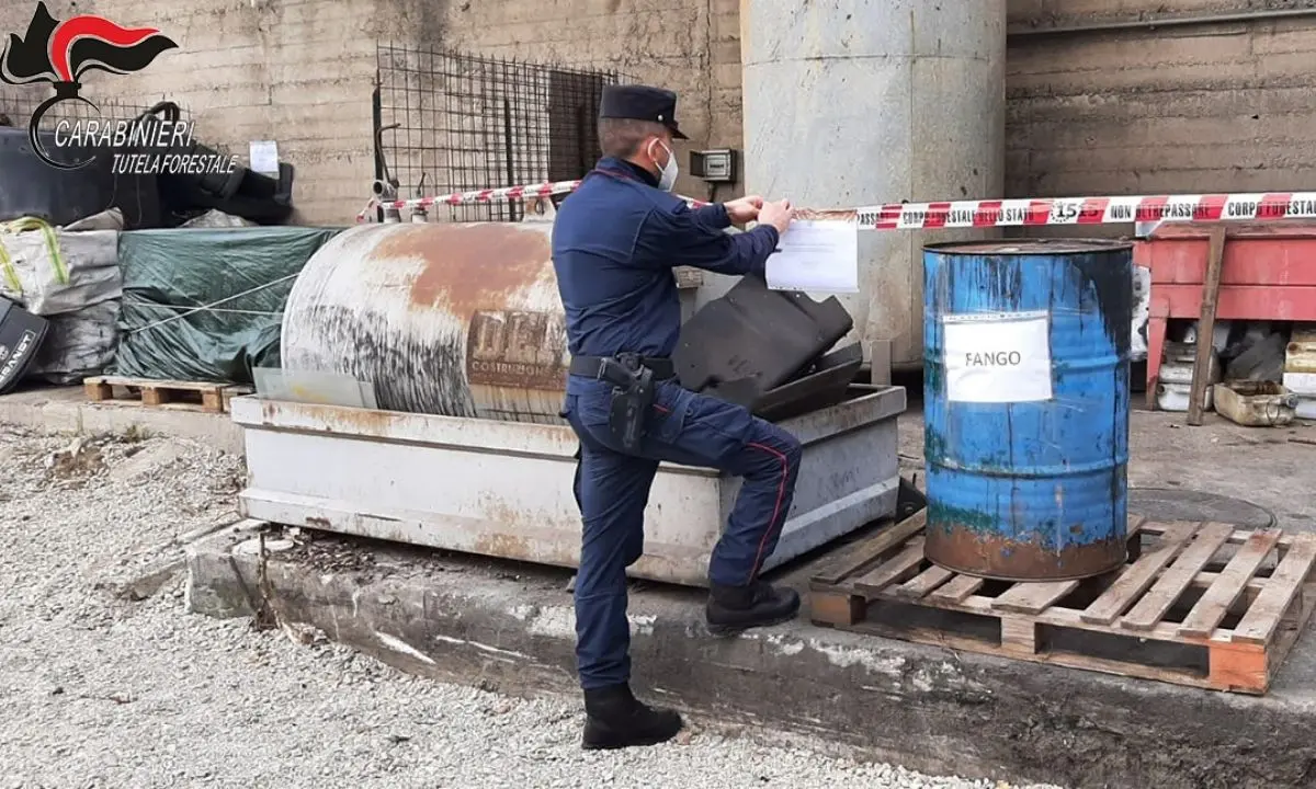 Scarico non autorizzato, sequestro in una officina di Rose