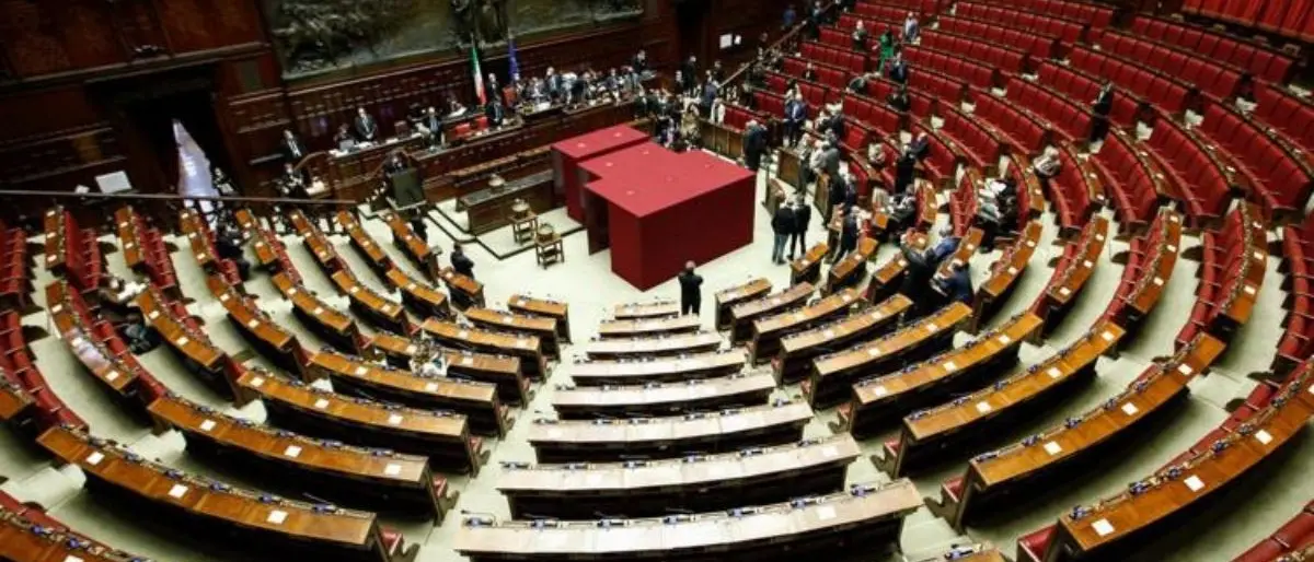 Rifondazione Comunista: «Interrogazione parlamentare sui provvedimenti adottati dalla Questura di Cosenza»