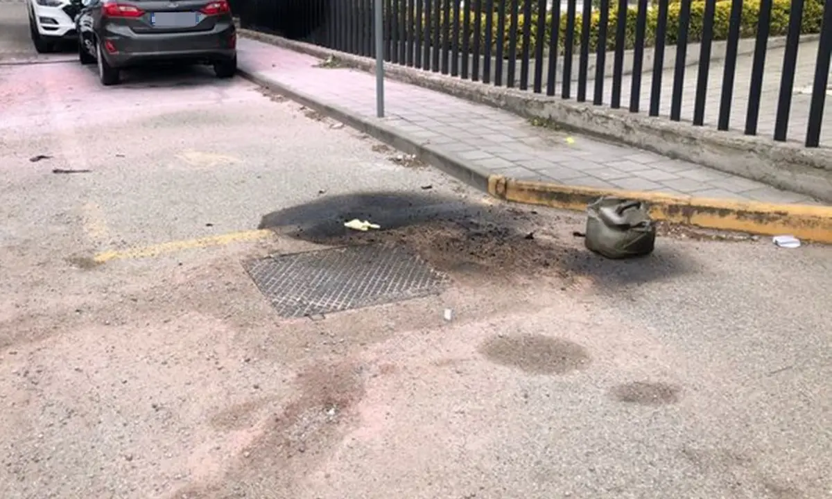 Uomo in fiamme a Rende, la famiglia: «Basta speculazioni, il green pass non c'entra nulla»