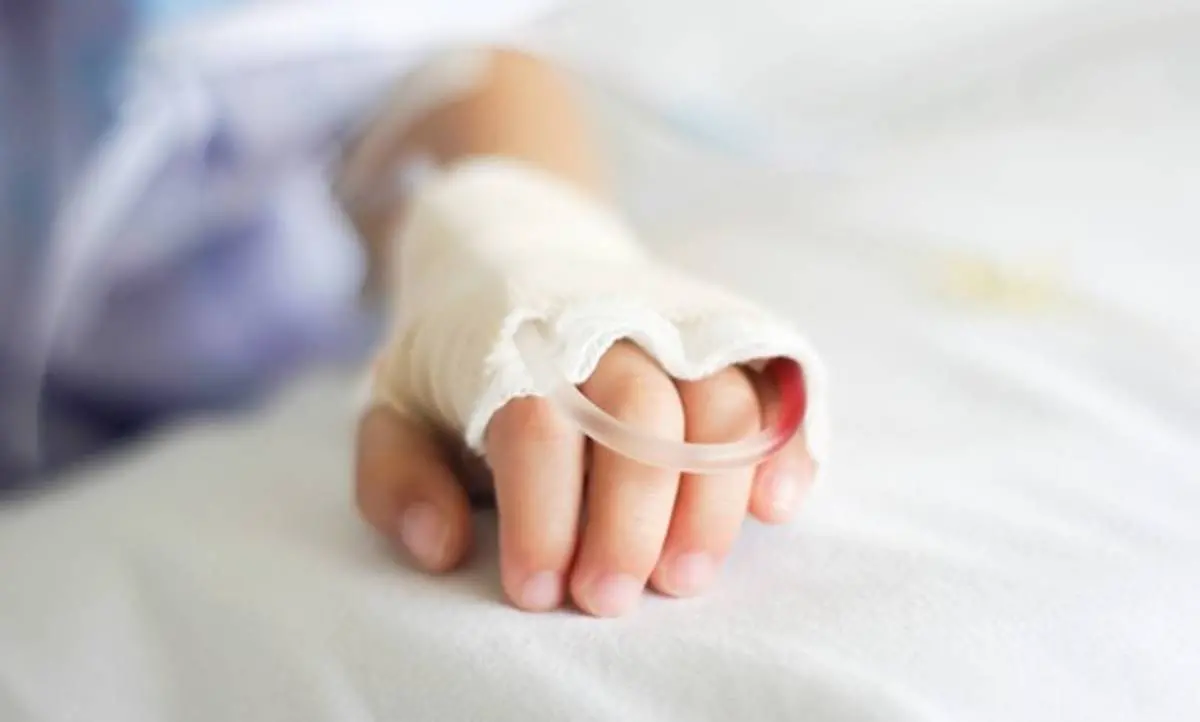 Bimba di 10 mesi muore dopo aver bevuto candeggina