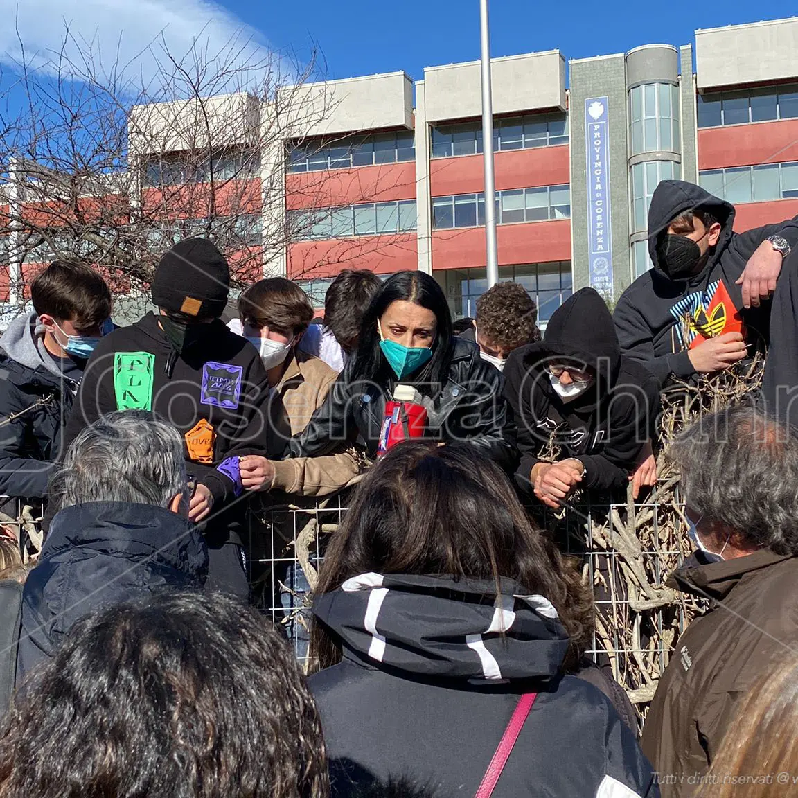 Presunte molestie al liceo di Castrolibero, ispezione ministeriale a un passo dalla conclusione: i dettagli