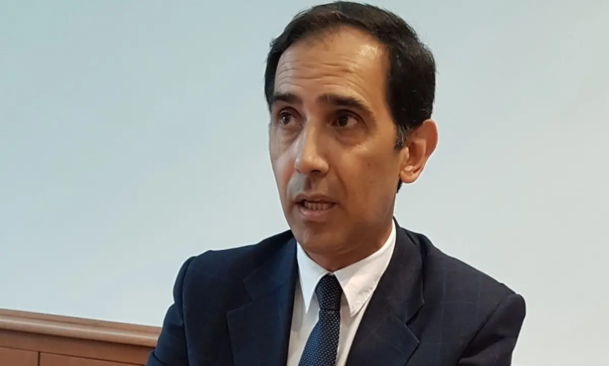 Liceo di Castrolibero, anche il sindaco Greco in piazza con gli studenti