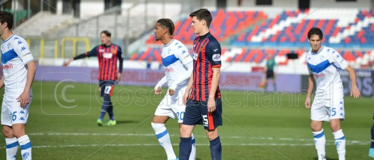 Cosenza, un anno dopo lo stesso problema. Come sostituire Vaisanen?