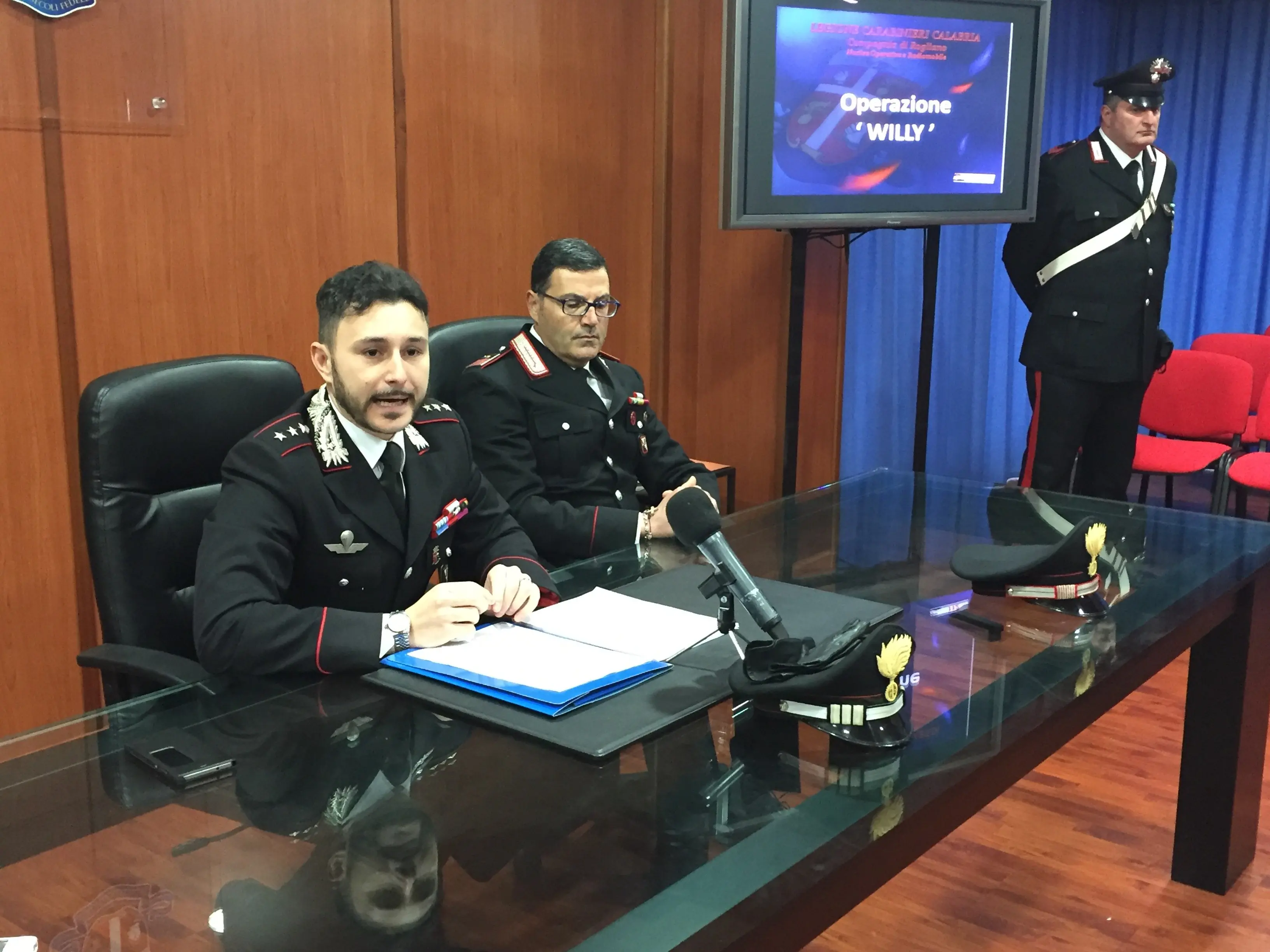 Spaccio di droga nel Savuto, i carabinieri arrestano quattro persone (FOTO)