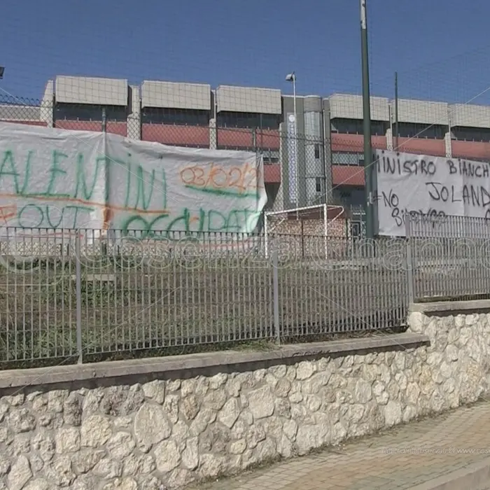 Castrolibero, Bastone reintegrato dal giudice del lavoro di Cosenza. La procura chiede il processo