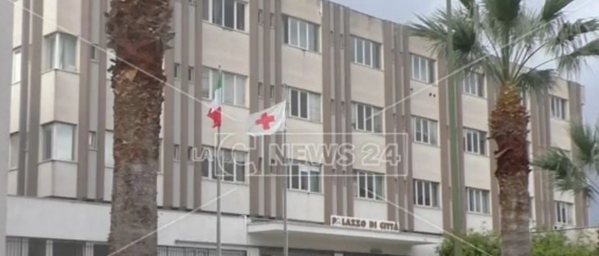 Lavoratori in sciopero a Scalea, igiene ambientale a rischio