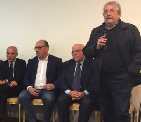 I big calabresi del Pd a sostegno di Guccione. «Vinceremo al primo turno». Con un centrosinistra diviso?